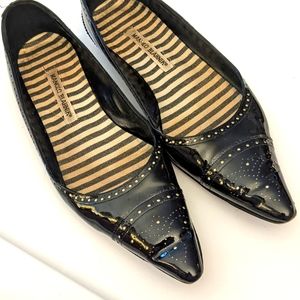 Manolo Blahnik patent leather pointy toe flats women's size